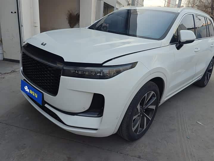 Фото 1 - LiXiang One