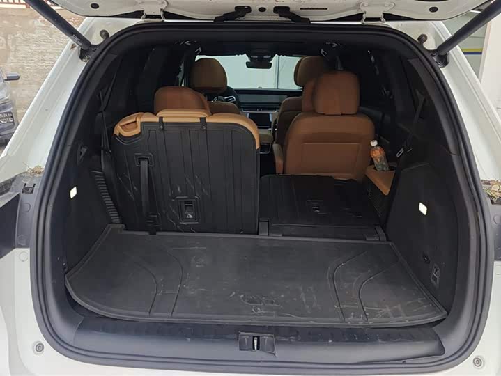 Фото 4 - LiXiang One