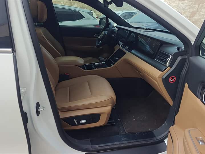 Фото 8 - LiXiang One