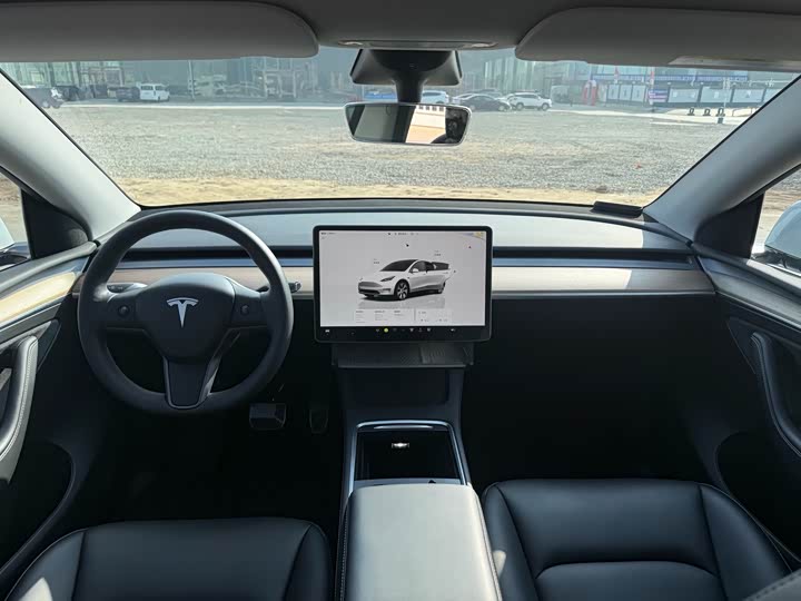 Фото 9 - Tesla Model Y