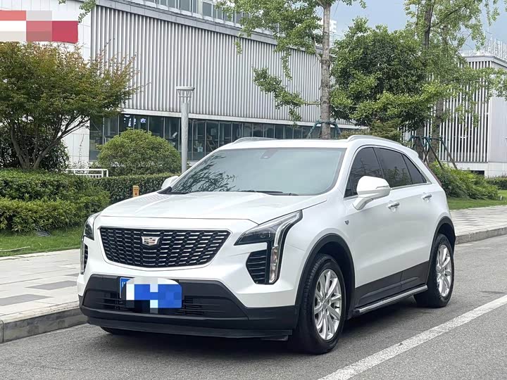 Фото 1 - Cadillac XT4