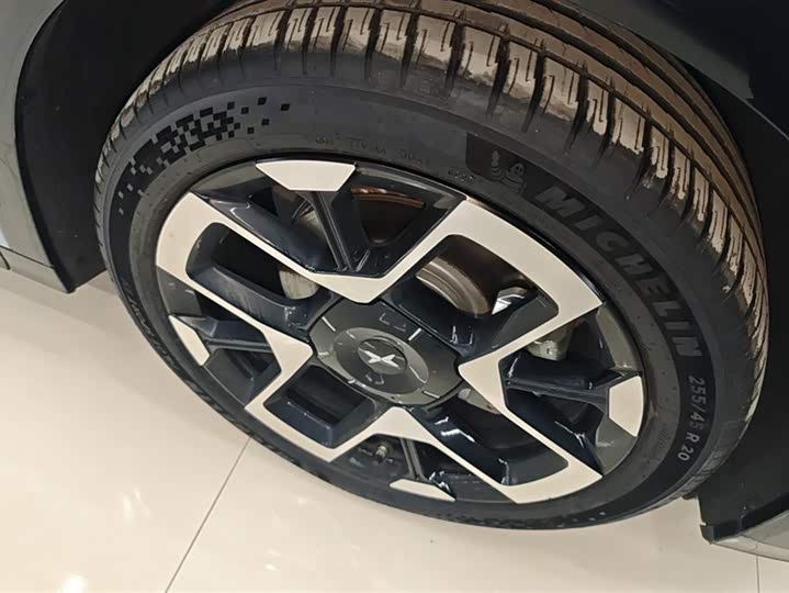 Фото 6 - XPeng G7