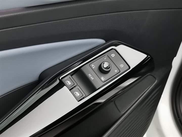 Фото 9 - Volkswagen ID.4 X