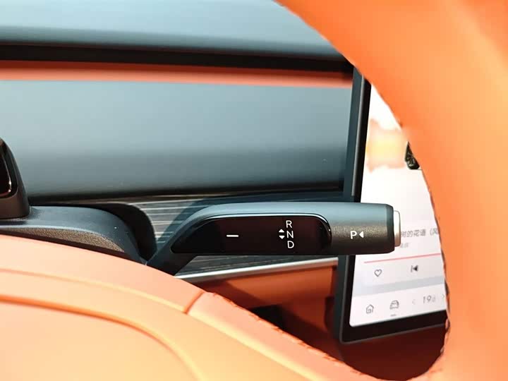 Фото 7 - Nio Onvo L60