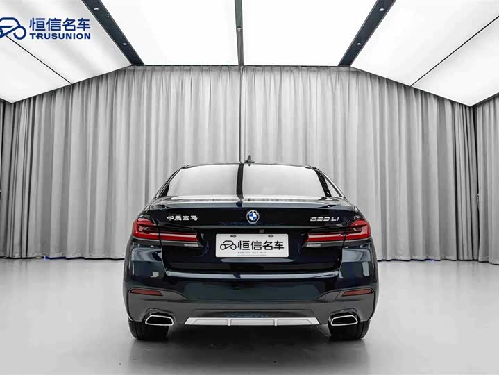 Фото 6 - BMW 5 Series