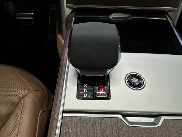 Фото 9 - Land Rover Range Rover