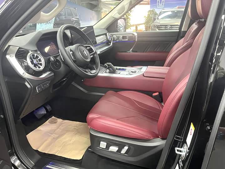 Фото 5 - Tank 400 Hybrid