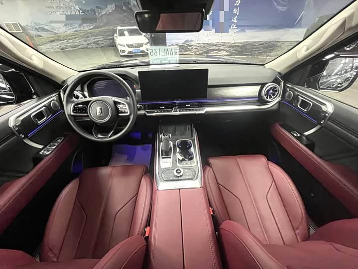 Фото 6 - Tank 400 Hybrid