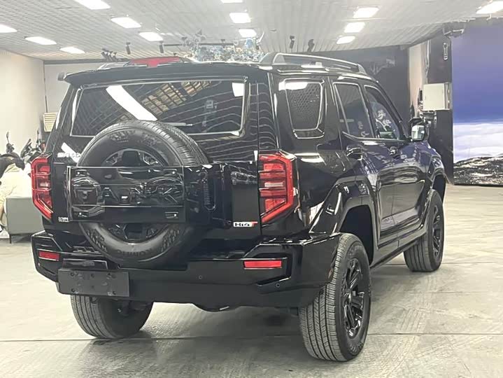 Фото 7 - Tank 400 Hybrid