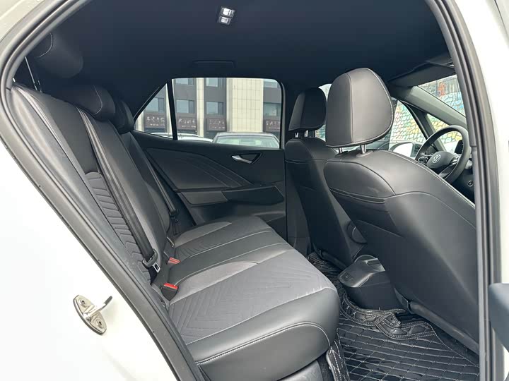 Фото 8 - Volkswagen ID.3