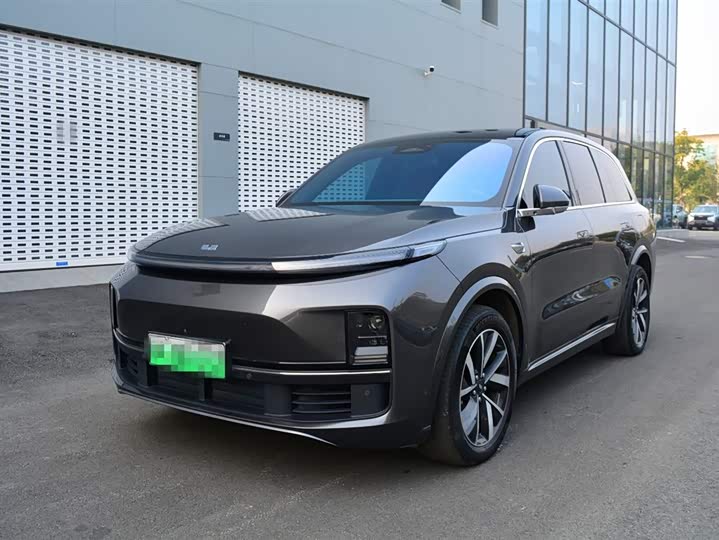 Фото 1 - LiXiang L8