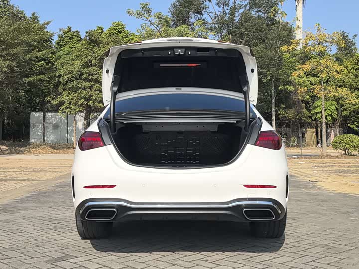 Фото 8 - Mercedes-Benz C-Class