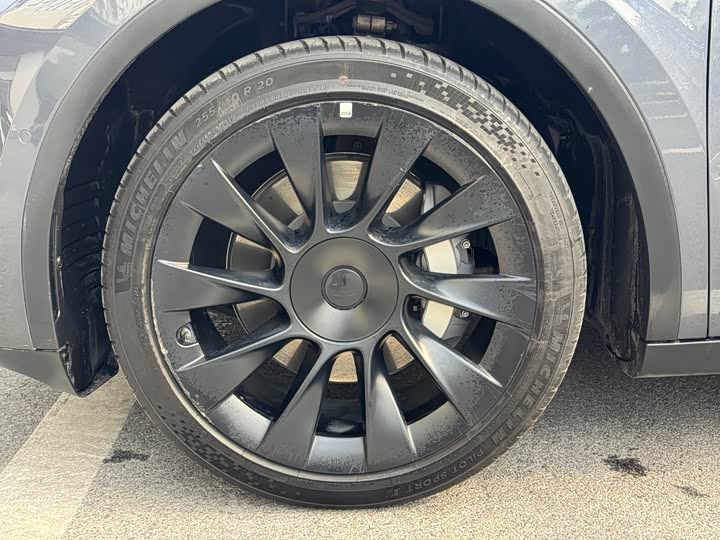 Фото 7 - Tesla Model Y