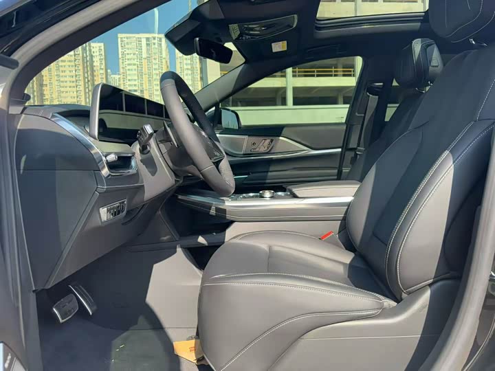 Фото 5 - Cadillac XT5