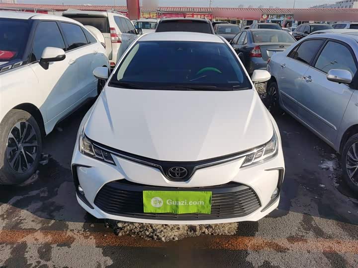 Фото 3 - Toyota Corolla