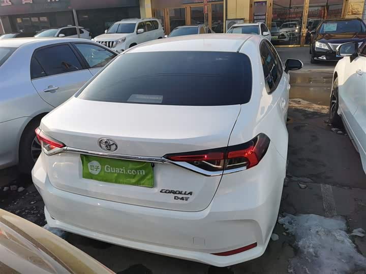 Фото 6 - Toyota Corolla