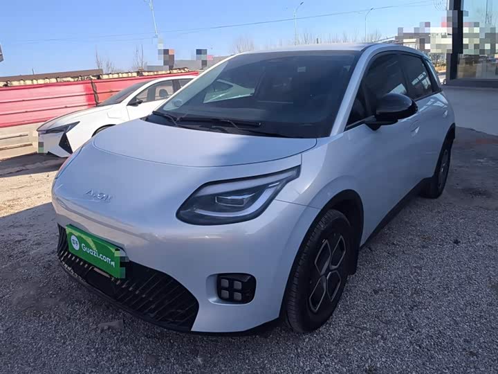 Фото 2 - GAC Aion UT