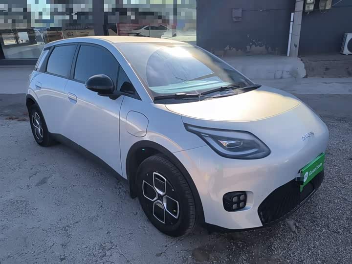 Фото 4 - GAC Aion UT