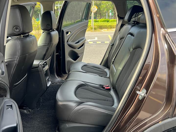 Фото 7 - Buick Envision Plus