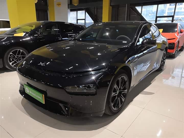 Фото 2 - XPeng P7