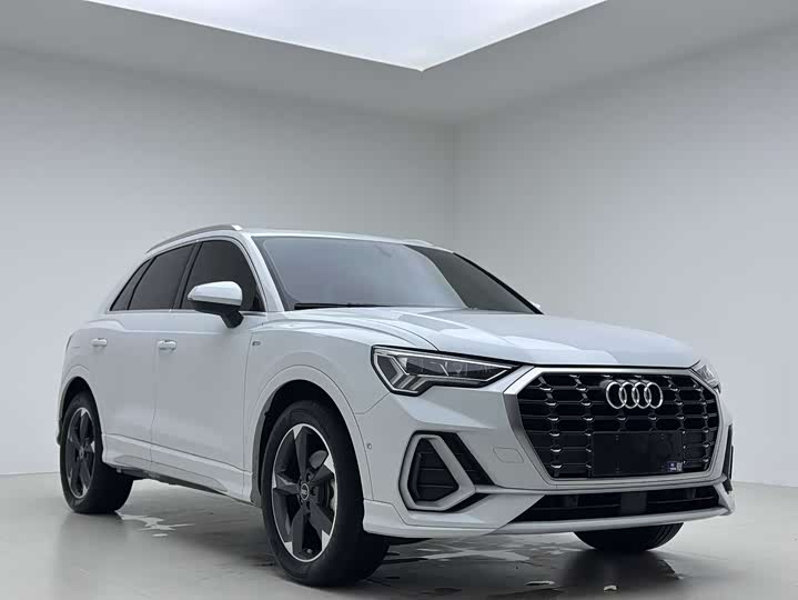 Фото 3 - Audi Q3