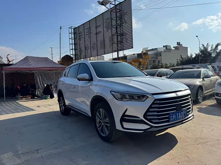 Фото 1 - BYD Song Pro