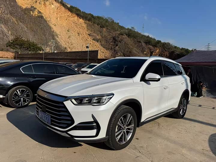 Фото 3 - BYD Song Pro