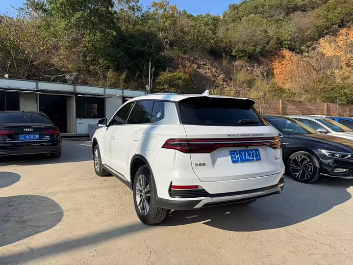 Фото 7 - BYD Song Pro