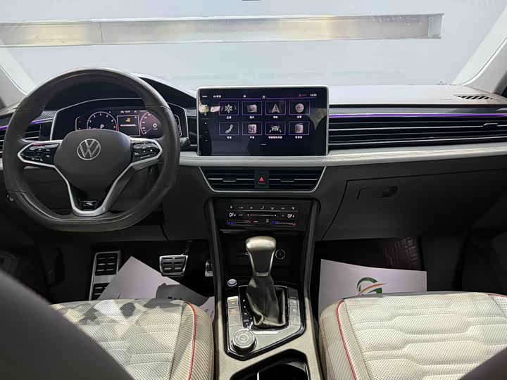 Фото 5 - Volkswagen Tiguan L Pro