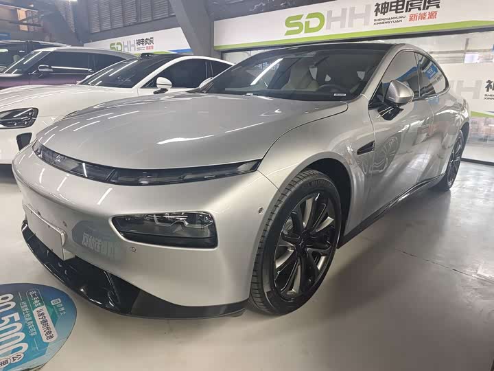 Фото 1 - XPeng P7