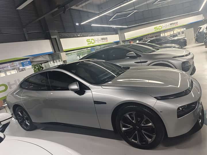 Фото 4 - XPeng P7