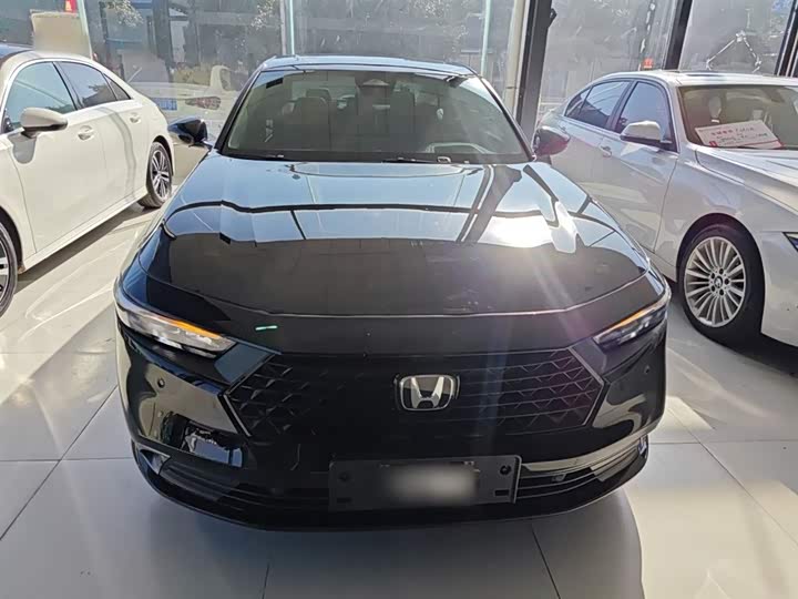 Фото 3 - Honda Accord