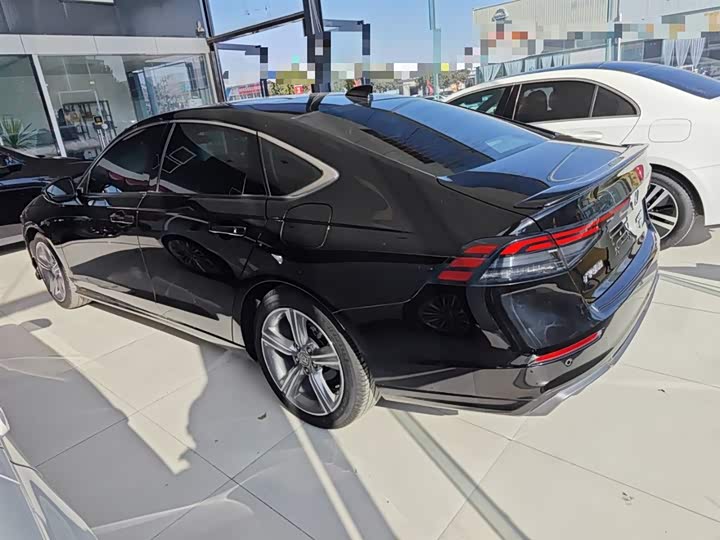Фото 5 - Honda Accord