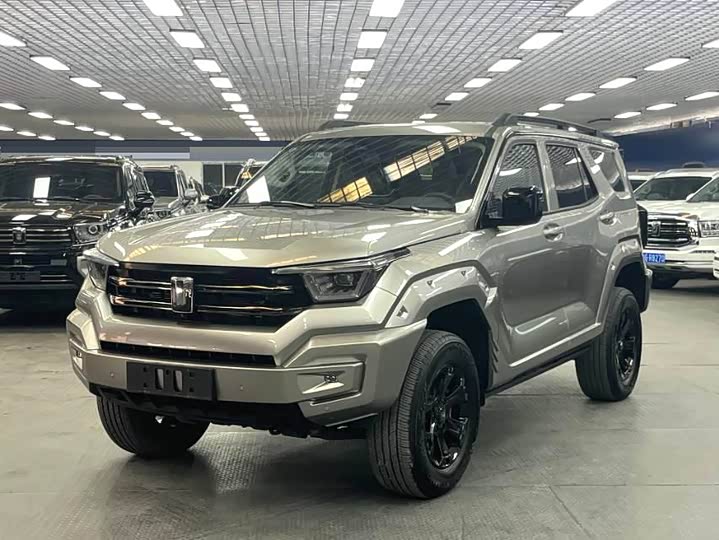 Фото 1 - Tank 400 Hybrid