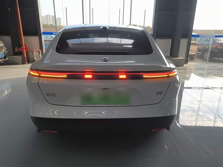 Фото 6 - Nio ET5