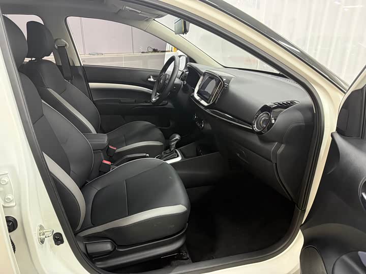 Фото 7 - Kia KX1