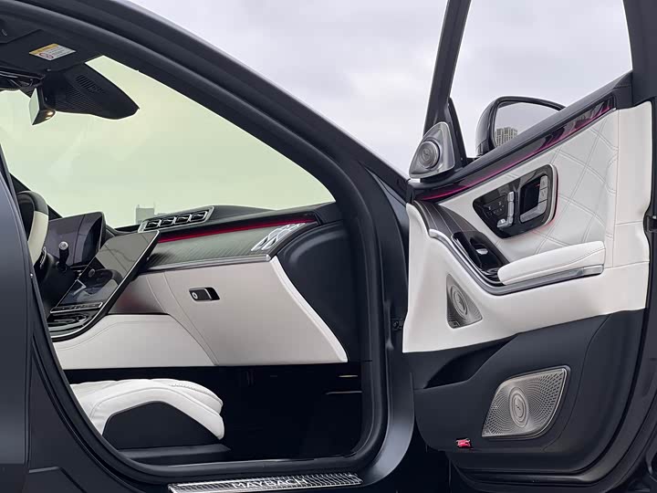 Фото 6 - Mercedes-Benz Maybach S-Class