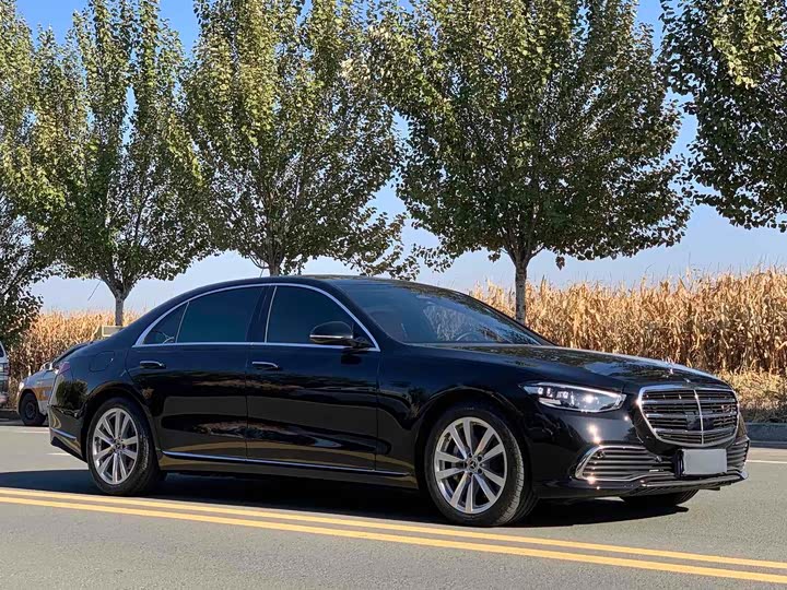 Фото 3 - Mercedes-Benz S-Class