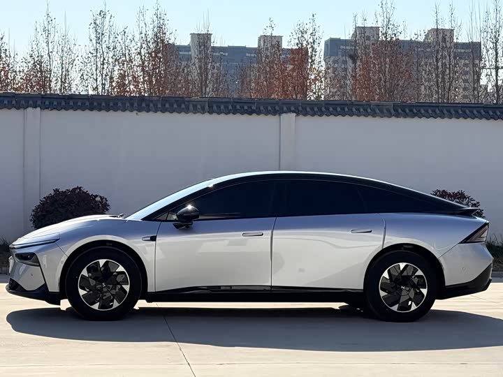 Фото 3 - XPeng F57