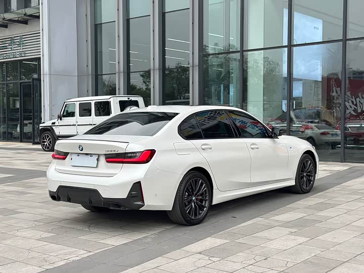 Фото 4 - BMW 3 Series