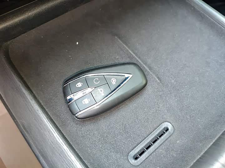 Фото 9 - Changan CS75 Plus