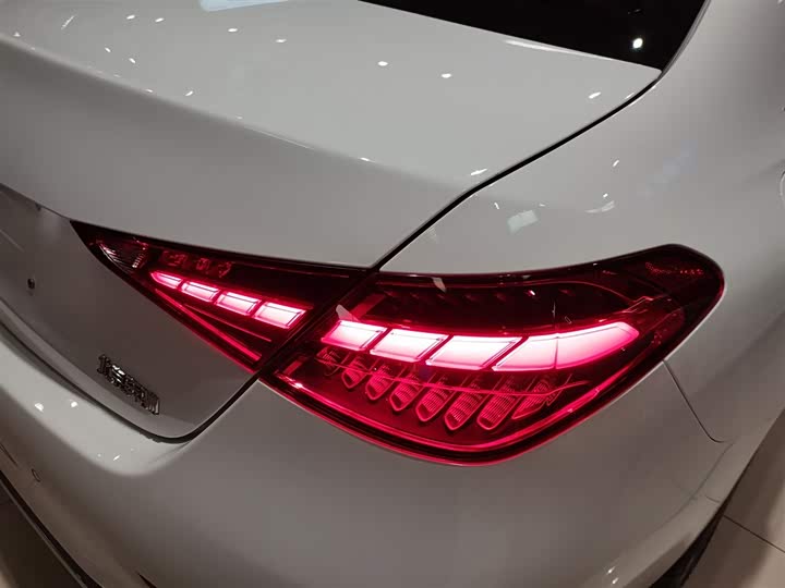 Фото 8 - Mercedes-Benz C-Class