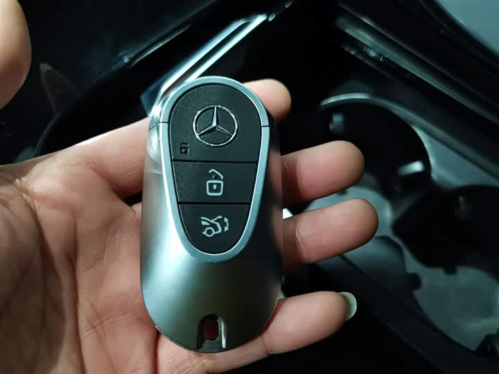 Фото 9 - Mercedes-Benz C-Class