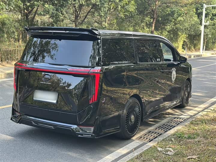 Фото 7 - GAC Trumpchi M8