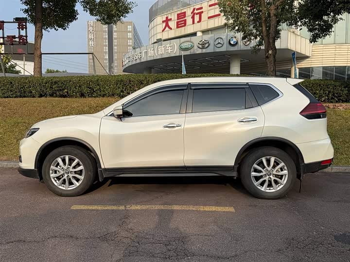 Фото 3 - Nissan X-Trail