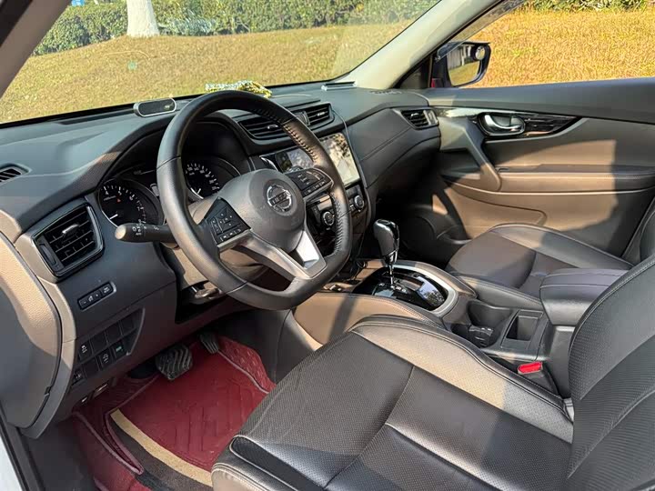 Фото 7 - Nissan X-Trail