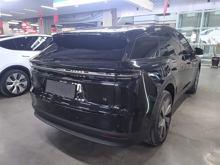 Фото 7 - LiXiang i6