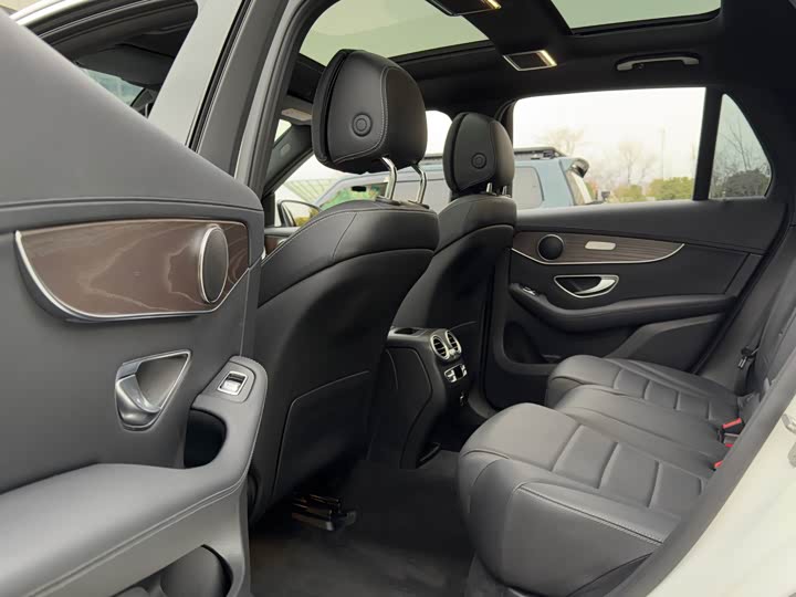 Фото 5 - Mercedes-Benz GLC-Class