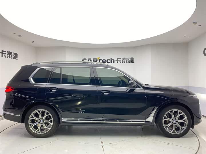 Фото 4 - BMW X7