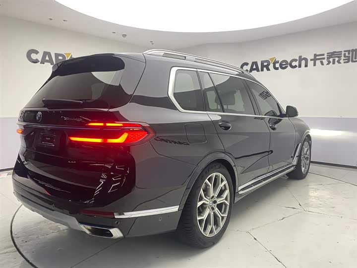 Фото 5 - BMW X7